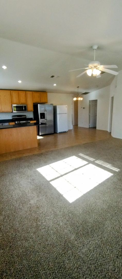 Building Photo - Very nice Three bedroom Two bath in Twentynine Palms