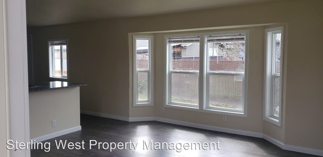 Foto del edificio - 2 br, 2 bath House - 8240 Barbur
