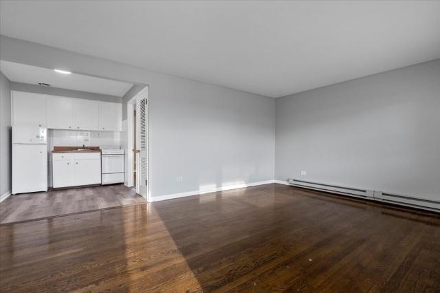 Foto del edificio - 1 bedroom in Chicago IL 60638