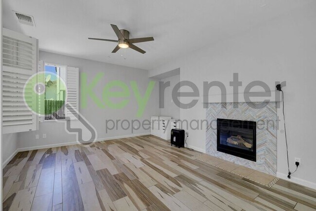 Building Photo - 973 Courtyards Loop
