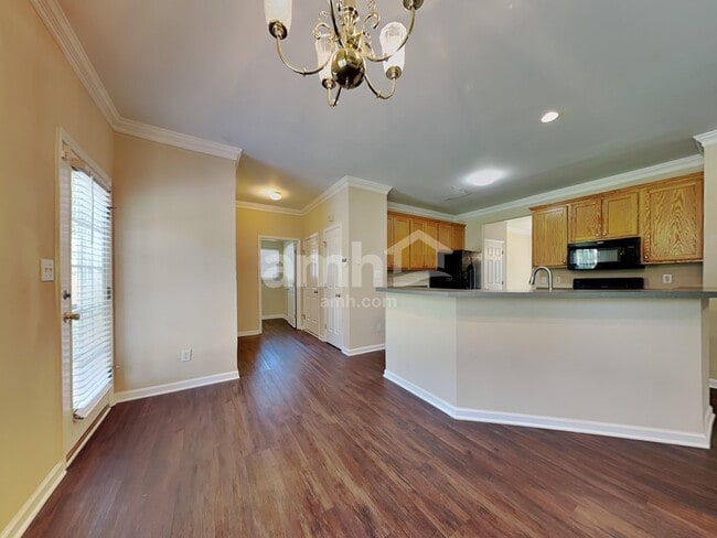 Foto del edificio - 2713 Glasshouse Rd