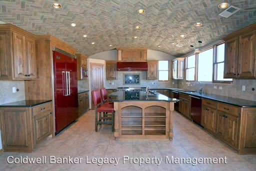 Building Photo - 6019 Rooster Point Rd NE