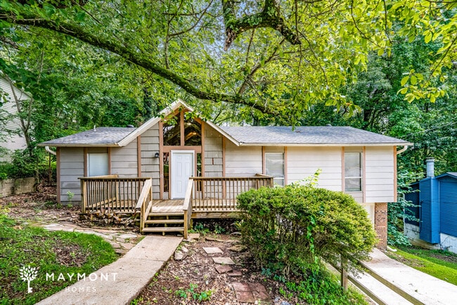 Building Photo - 1621 Sonia Dr