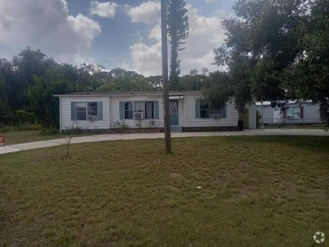 Building Photo - 7566 Peyraud Dr