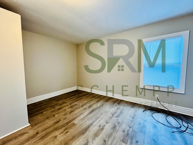 Foto del edificio - Remodeled 2 bedroom home w/bonus room- Section 8 accepted