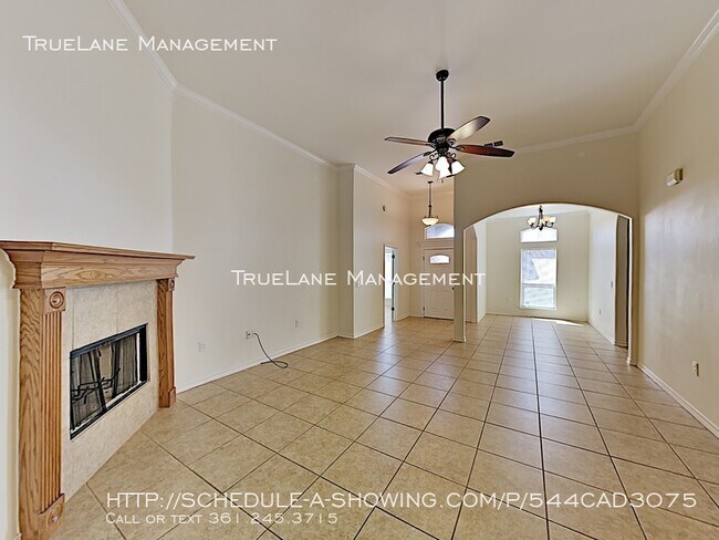 Foto del edificio - 3614 Giants Drive