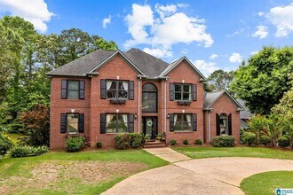 Building Photo - 504 Hillock Trce