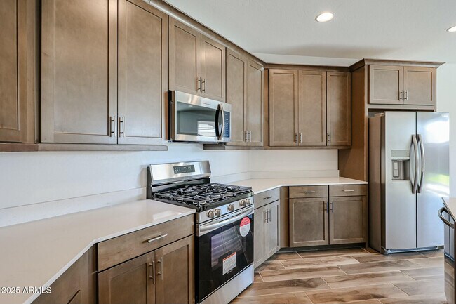 Foto del edificio - 7591 W Honeysuckle Dr