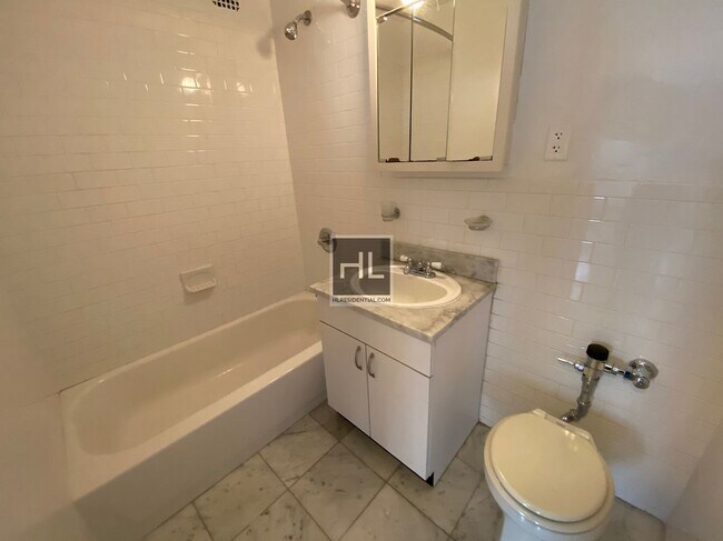 Foto del edificio - 5 AVENUE