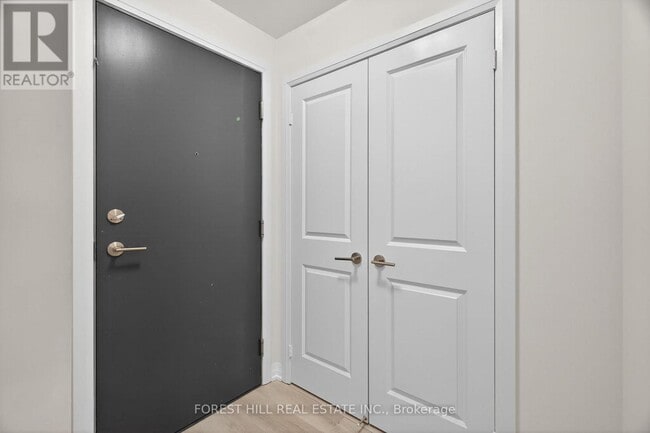 Photo du bâtiment - 3260 Sheppard Ave E
