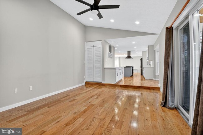 Foto del edificio - 14982 Gold Post Ct