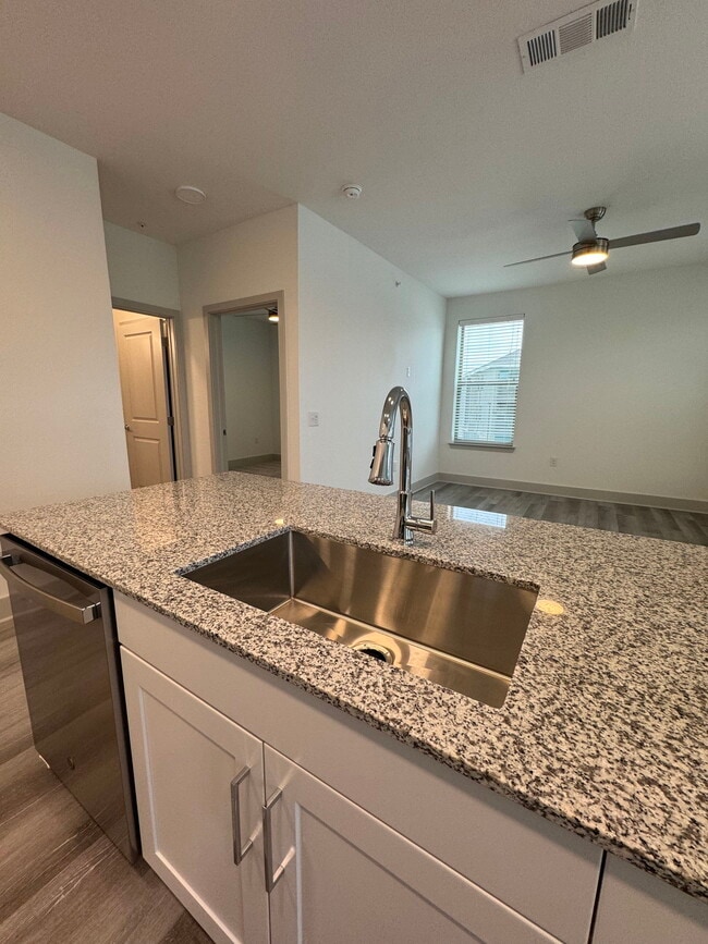 Building Photo - 5436 Huffines Blvd
