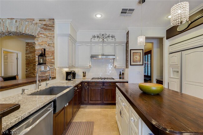 Foto del edificio - 724 Pinnacle Heights