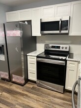 Building Photo - 1525 Melvin St