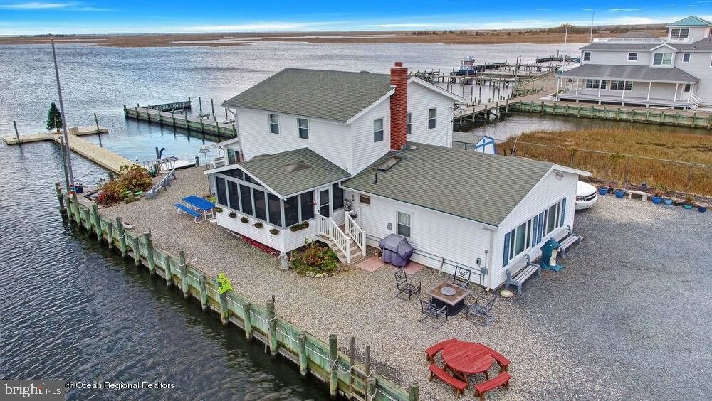 Primary Photo - 459 E Bay Ave