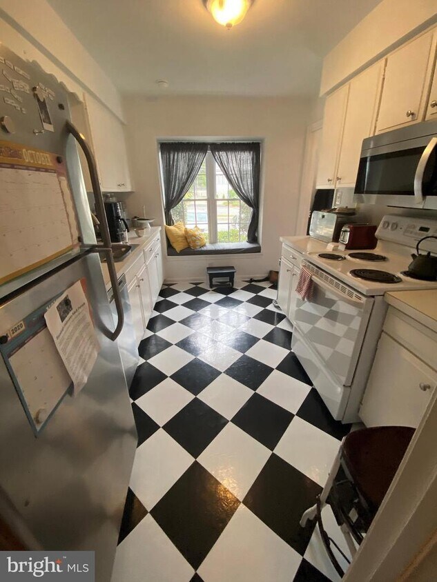 1548 Westmoreland St, McLean, VA 22101 Townhome Rentals in McLean VA