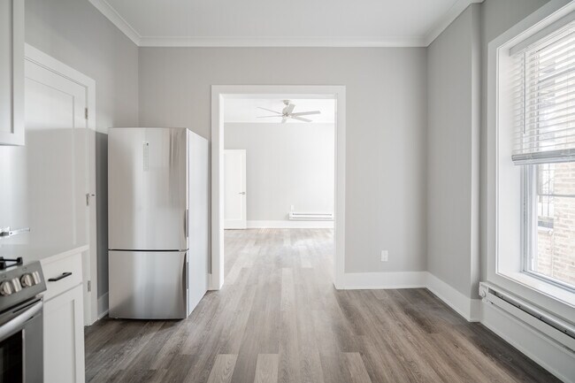 Foto del edificio - 1472 W Erie St