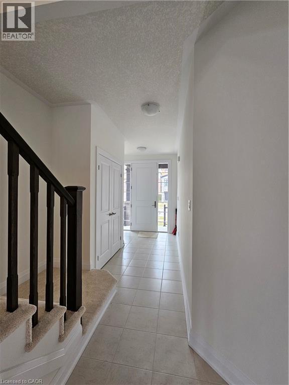 Building Photo - 564 Balsam Poplar St