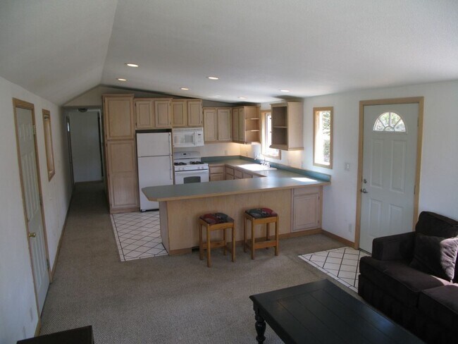 Foto del edificio - Coming Soon! Newly renovated French Creek ...