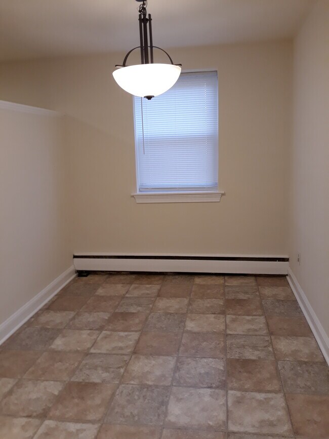 1600 Church Rd Unit C100, Wyncote, PA 19095 Condo for Rent in Wyncote