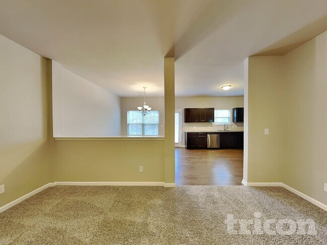 Foto del edificio - 3983 Sitka Dr