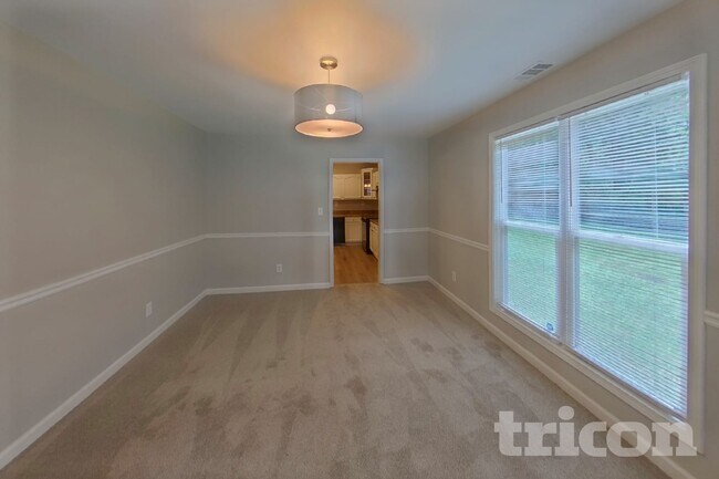 Foto del edificio - 4270 Riverlake Way