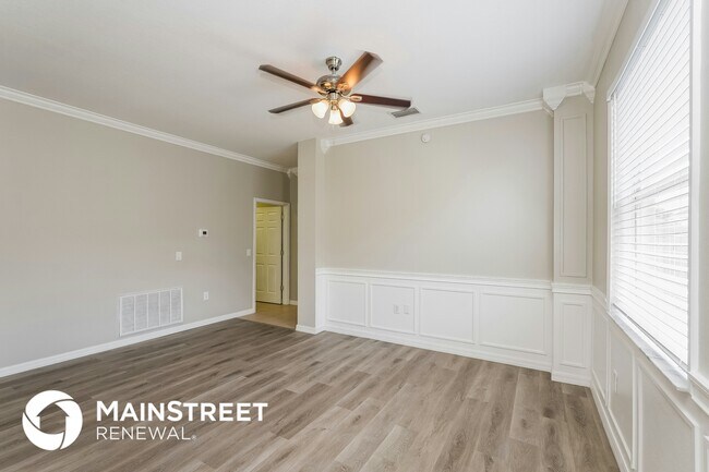 Foto del edificio - 15472 Long Cypress Dr