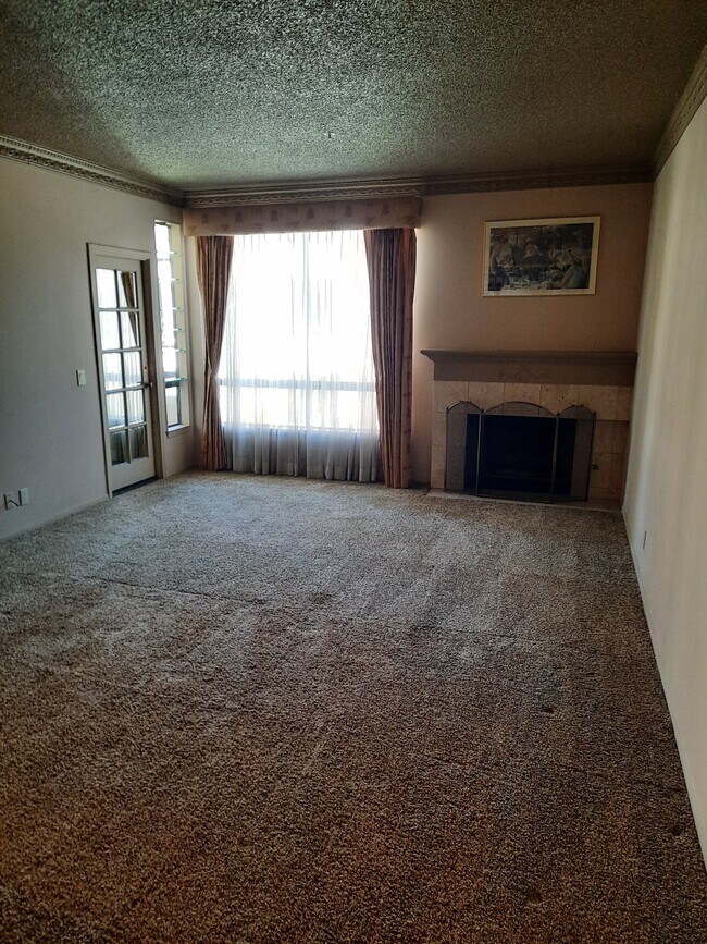 5895 Friars Rd Unit 5313, San Diego, CA 92110 Condo for Rent in San