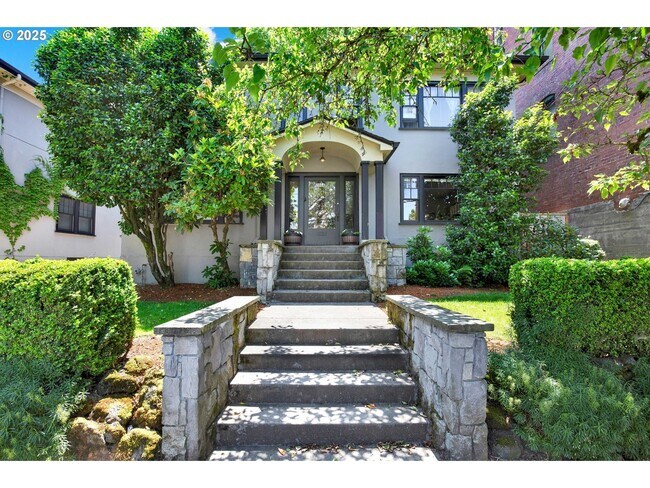 Foto del edificio - 2066 NW Overton St