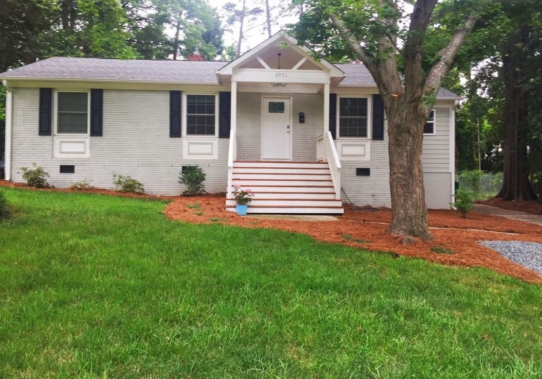 Front of house - 4922 Baylor Dr