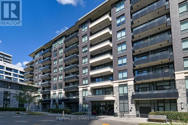 Building Photo - 25-RG25 Water Walk Dr