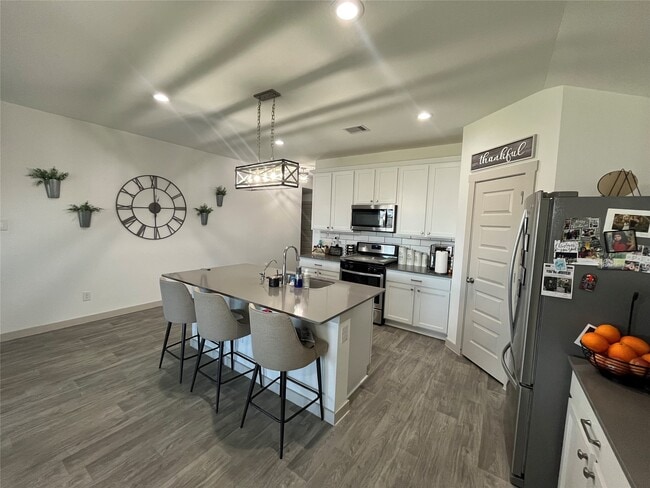 Building Photo - 827 Teal Moon Dr