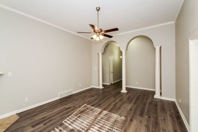 Foto del edificio - 1303 Chatman Way