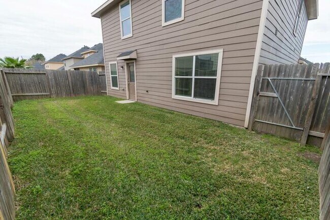 Building Photo - 2430 Tomica Ct
