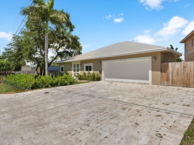 Building Photo - 3510 NE 17th Ave