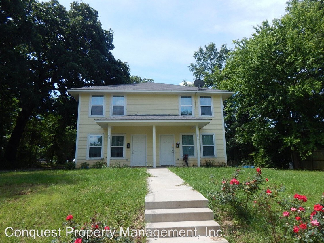 Primary Photo - 522 E Charnwood St