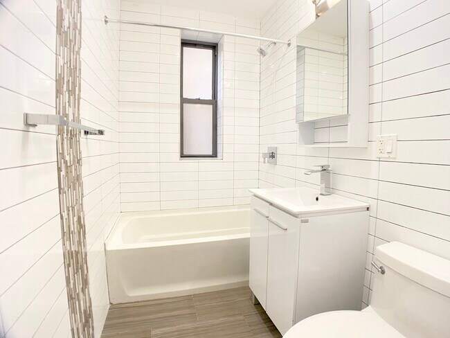 Building Photo - 235 W 146th St