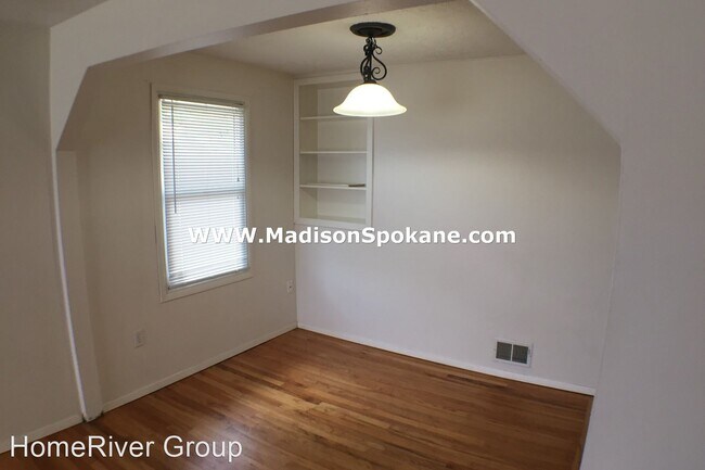 Building Photo - 4 br, 1.5 bath House - 2428 W. Decatur Ave.