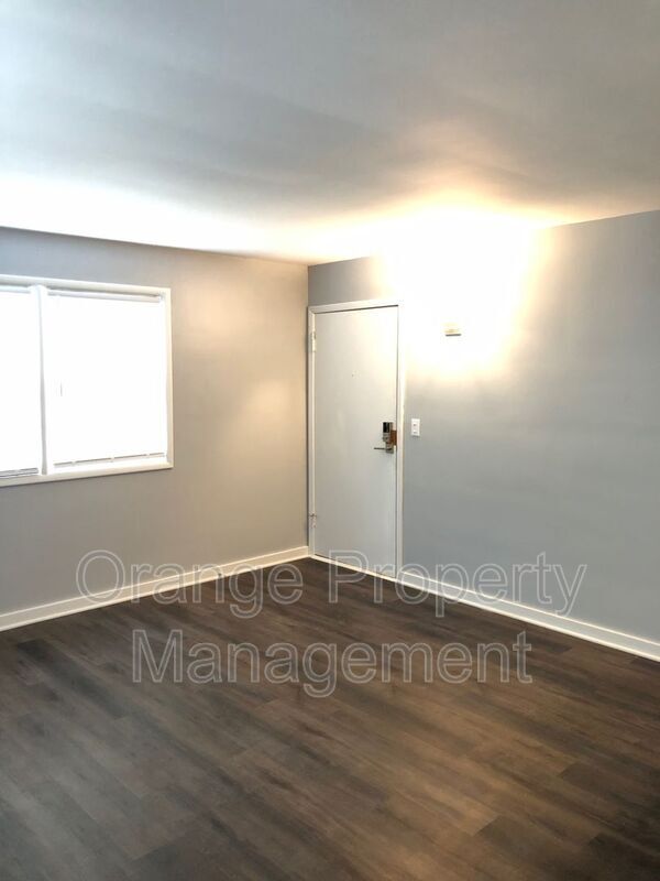 Foto del edificio - 4609 Cass St