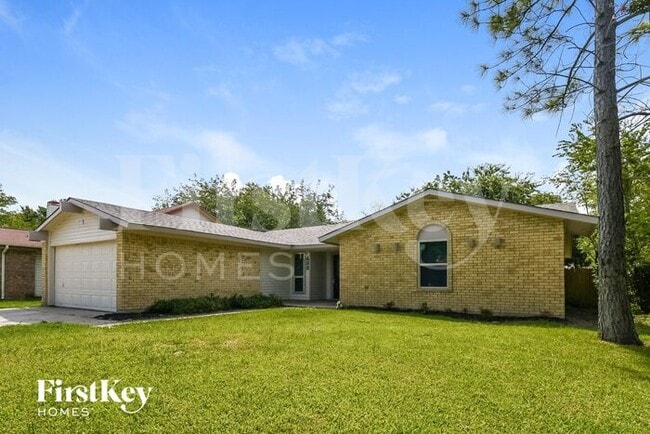 Building Photo - 333 E Springdale Ln