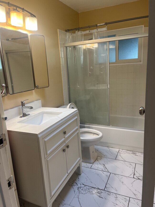 Foto del edificio - 8922 Heraldry St