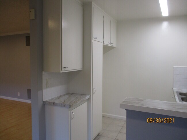 Building Photo - 3227 Altura Ave