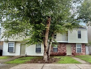 Building Photo - 5121 E Hunters Chapel Ct