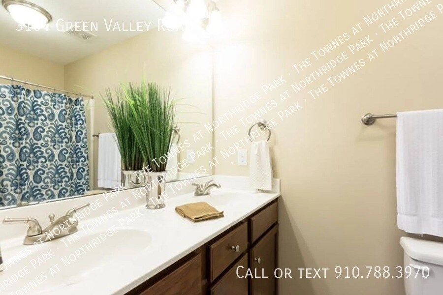 Foto del edificio - 3164 Green Valley Rd
