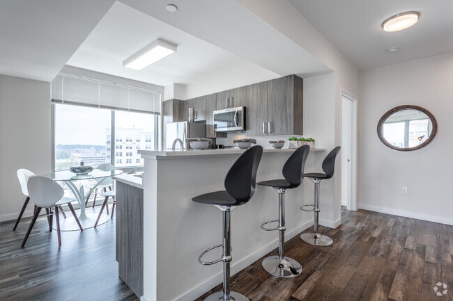 Interior Photo - NV @ Harbor Point