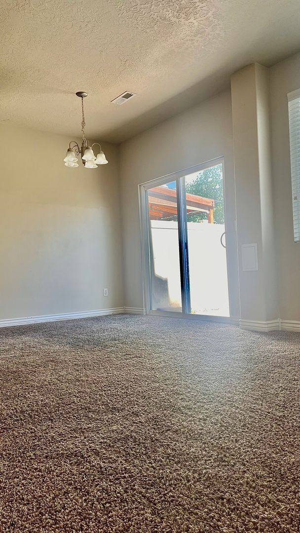 Foto del edificio - 3 Bedroom/2.5 Bathroom townhome in WVC