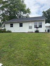 Building Photo - 4375 Catalina Ave