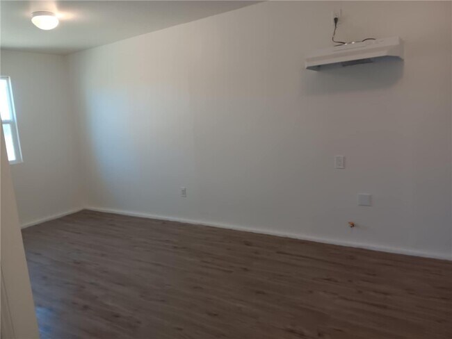 Foto del edificio - 981 N F St