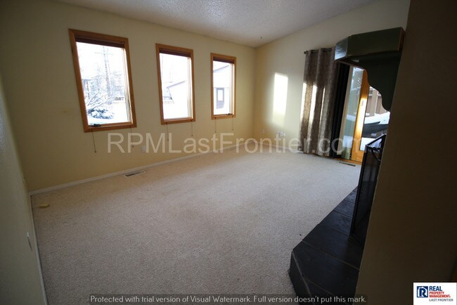 Foto del edificio - 100 Bunnell St