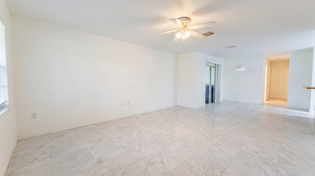 Building Photo - 1022 Foster Rd